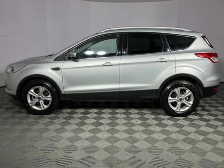 2015-Ford-Kuga-15-EcoBoost-Ambiente_18