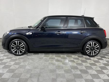 2021-MINI-Hatch-Cooper-S-5-dr-Auto_19
