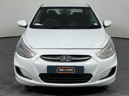 2018-Hyundai-Accent-16-GL-Motion_11