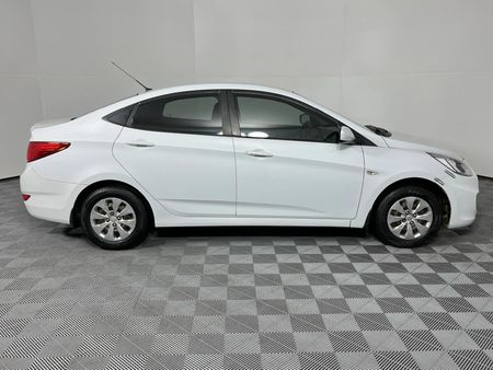 2018-Hyundai-Accent-16-GL-Motion_13