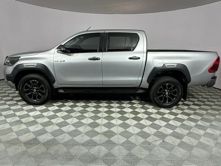 2023-Toyota-Hilux-28-GD-6-Raised-Body-Legend-4x4-Auto-Double-Cab_5
