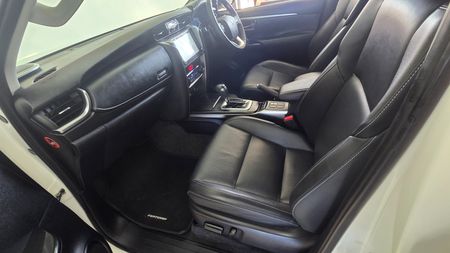2023-Toyota-Fortuner-Toyota-Fortuner-28-GD6-RB-VX-AT_25