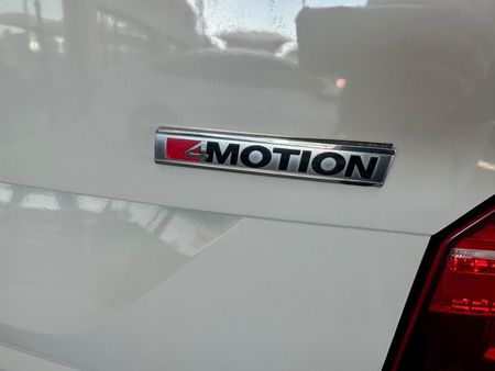 2022-Volkswagen-Transporter-T61-Crew-Bus-20-BiTDI-SWB-146kW-4Motion-Auto-5_10