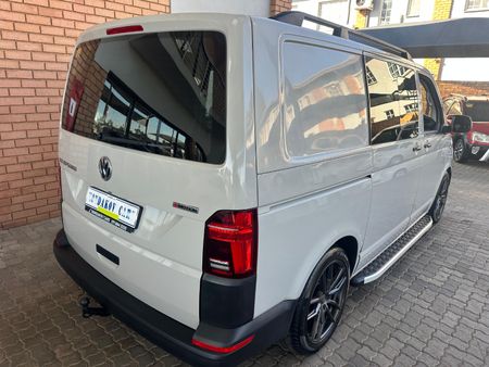 2022-Volkswagen-Transporter-T61-Crew-Bus-20-BiTDI-SWB-146kW-4Motion-Auto-5_3