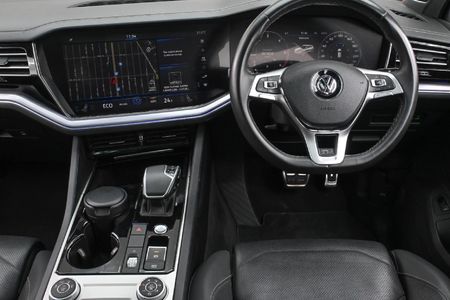2020-Volkswagen-Touareg-30-TDI-V6-Executive_11