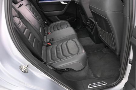 2020-Volkswagen-Touareg-30-TDI-V6-Executive_14