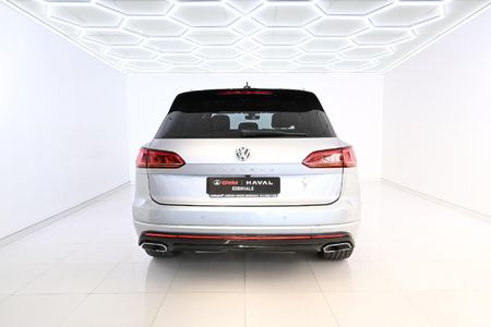2020-Volkswagen-Touareg-30-TDI-V6-Executive_3