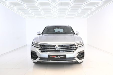 2020-Volkswagen-Touareg-30-TDI-V6-Executive_6
