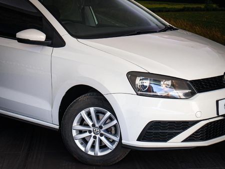 2020-Volkswagen-Polo-GP-14-Trendline_0