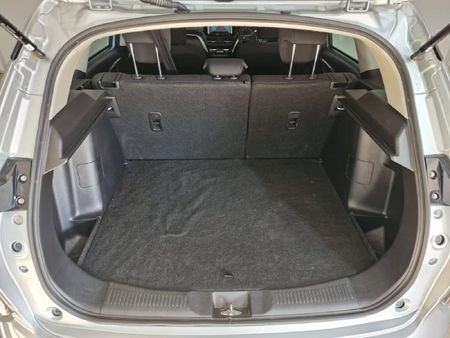 2023-Toyota-Urban-Cruiser-15-XS_11