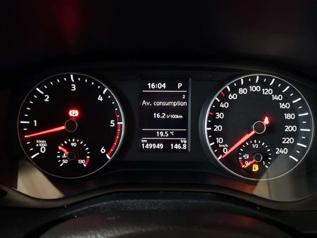 2017-Volkswagen-Amarok-30-TDI-Highline-4Motion-Auto-Double-Cab_15