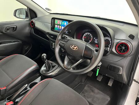 2024-Hyundai-Grand-i10-10-Motion_14