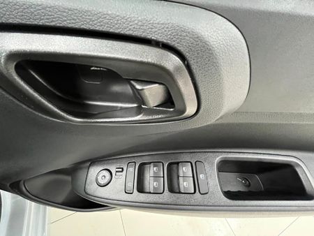 2026-Hyundai-Grand-i10-10-Motion_13