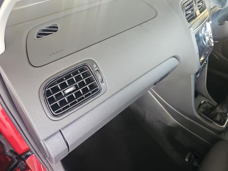 2026-Volkswagen-Polo-Vivo-14_10