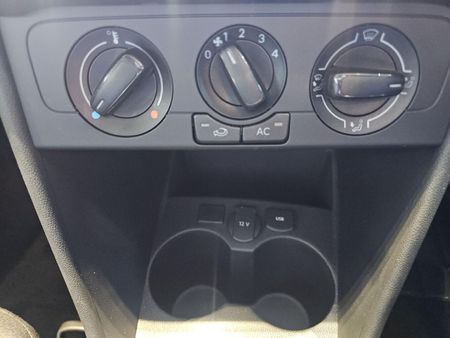 2026-Volkswagen-Polo-Vivo-14_18