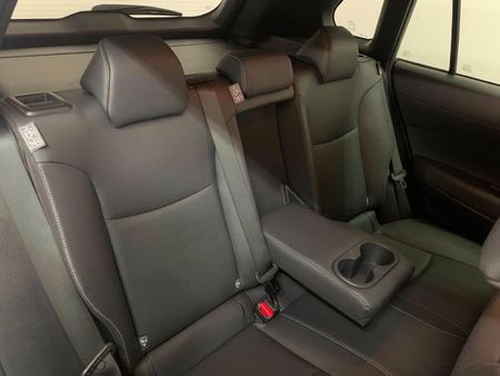 2024-Toyota-Corolla-Cross-18-XR-Hybrid_20