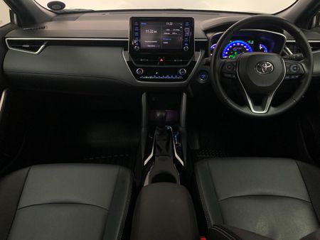 2024-Toyota-Corolla-Cross-18-XR-Hybrid_8