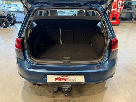 2016-Volkswagen-Golf-VII-20-TDI-Highline-Auto_13