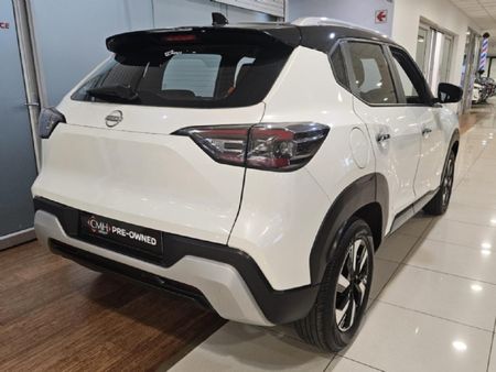 2025-Nissan-Magnite-10-Acenta_3