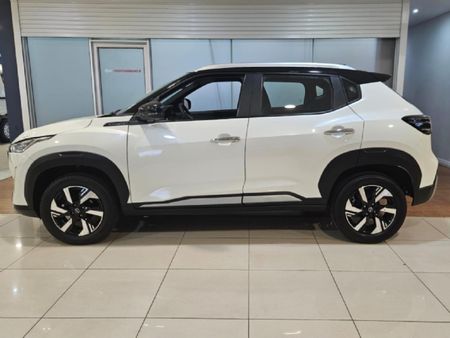 2025-Nissan-Magnite-10-Acenta_4