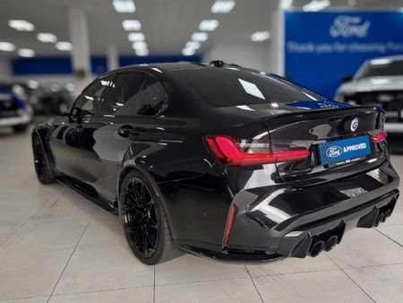 2022-BMW-M3-Competition-AWD_7