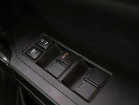 2022-Toyota-Urban-Cruiser-15-Xs_13