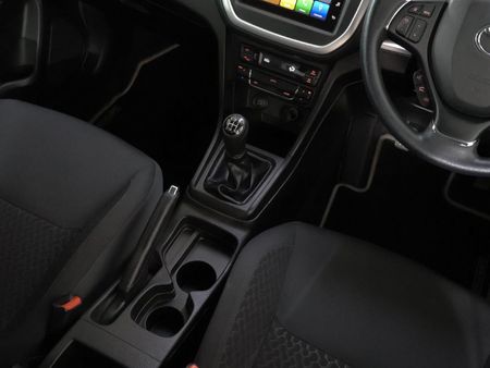 2022-Toyota-Urban-Cruiser-15-Xs_25