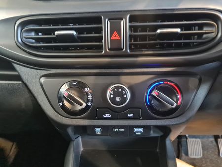 2026-Hyundai-Grand-i10-10-Motion_17