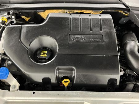 2018-Land-Rover-Discovery-Sport-20i4-D-HSE_12