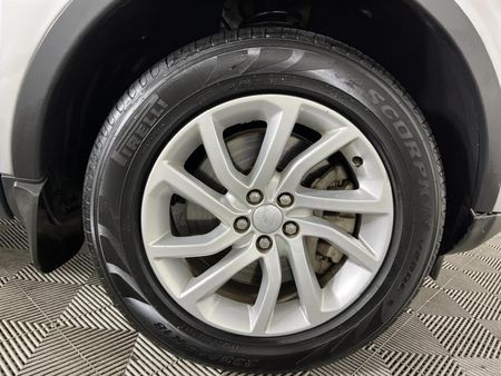 2018-Land-Rover-Discovery-Sport-20i4-D-HSE_5