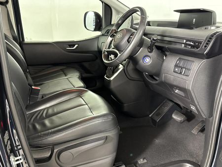 2022-Hyundai-Staria-22d-Executive-Auto-11-Seat_9
