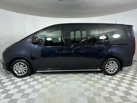 2022-Hyundai-Staria-22d-Executive-Auto-11-Seat_19