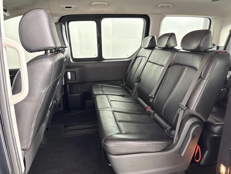 2022-Hyundai-Staria-22d-Executive-Auto-11-Seat_3