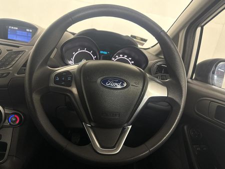 2017-Ford-Fiesta-14-Ambiente-5-dr_12