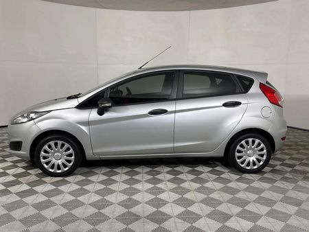 2017-Ford-Fiesta-14-Ambiente-5-dr_19