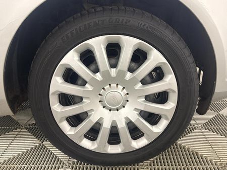 2017-Ford-Fiesta-14-Ambiente-5-dr_4