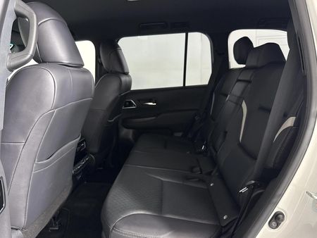 2024-Toyota-Land-Cruiser-300-V6-33-D-GR-S_3