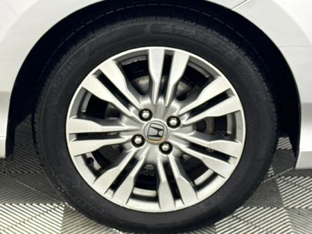 2013-Honda-Ballade-15-Elegance-Auto_5