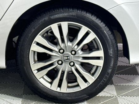 2013-Honda-Ballade-15-Elegance-Auto_6