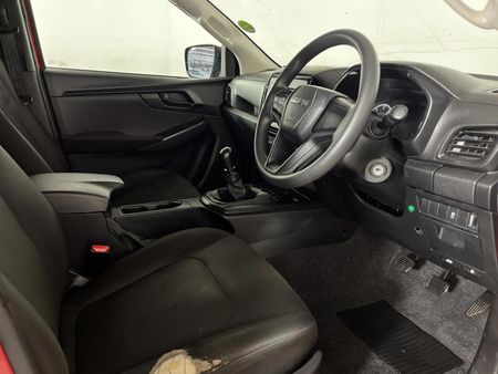 2022-Isuzu-D-Max-19-DDI-HR-L-4x4-Single-Cab_7