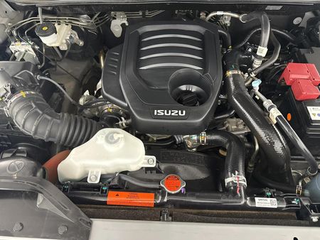2026-Isuzu-D-Max-19-DDI-HR-X-Rider-Auto-Double-Cab_12