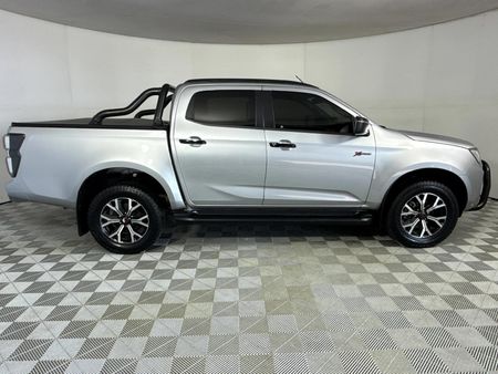 2026-Isuzu-D-Max-19-DDI-HR-X-Rider-Auto-Double-Cab_15