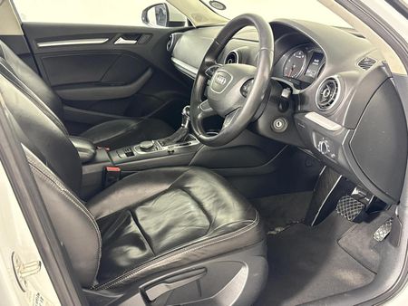 2014-Audi-A3-Sportback-14-TFSI-Auto_9