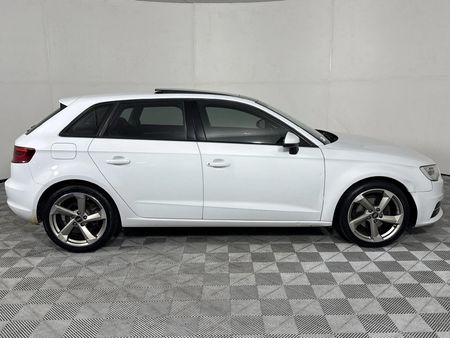 2014-Audi-A3-Sportback-14-TFSI-Auto_15