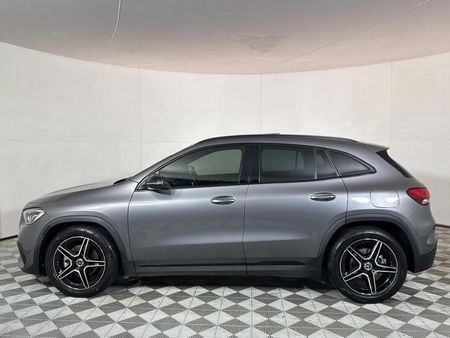 2022-Mercedes-Benz-GLA-200-Progressive-Auto_19