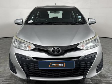 2018-Toyota-Yaris-15-XI-5-dr_10