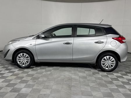 2018-Toyota-Yaris-15-XI-5-dr_14