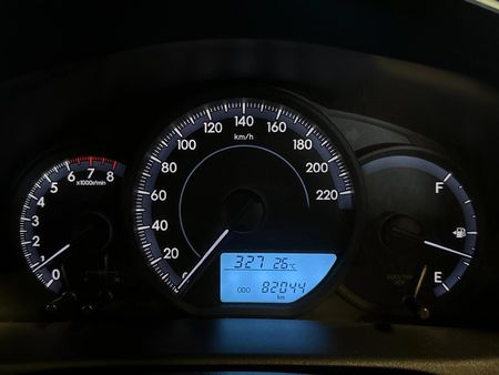 2018-Toyota-Yaris-15-XI-5-dr_2