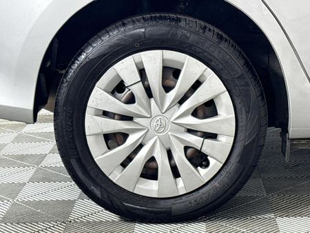 2018-Toyota-Yaris-15-XI-5-dr_7