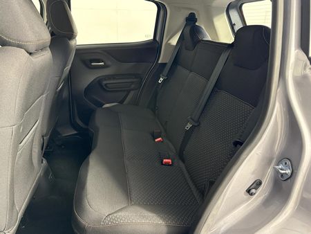 2026-Citroen-C3-12T-Max-Auto_3